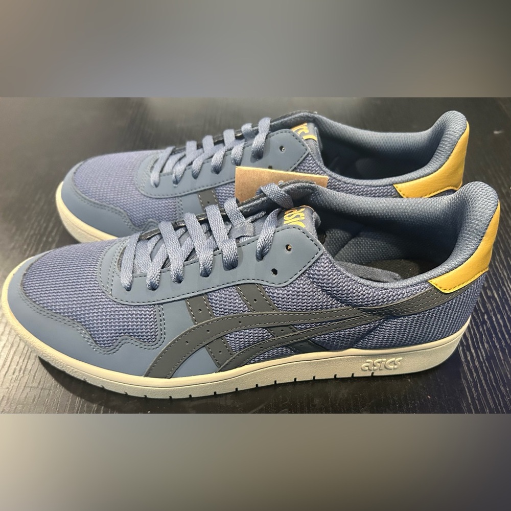 Asics Tarmac and Graphite Grey Sneakers